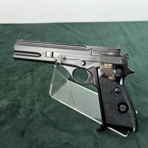 Pistolet Beretta mod. 76  kal .22LR